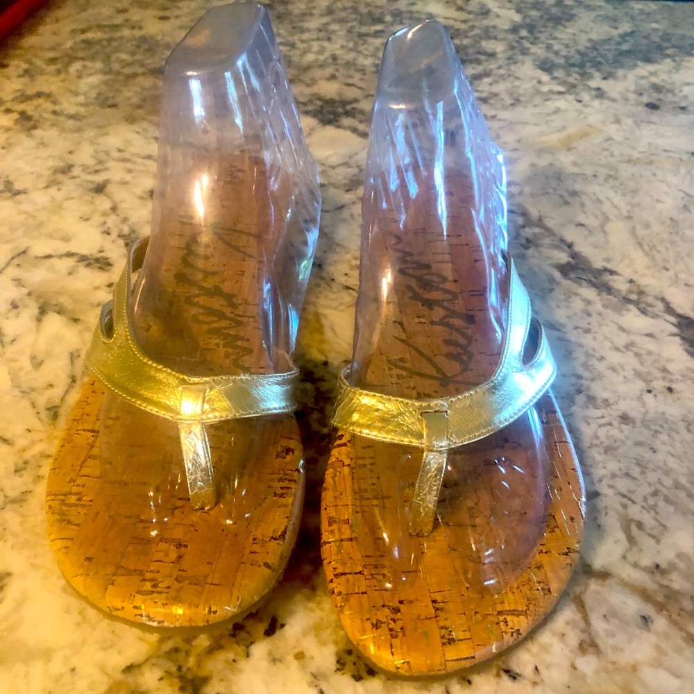 Kustom gold leather wedge sandals size 9